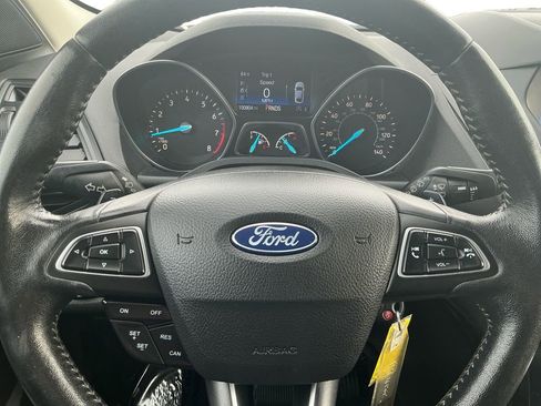 Used 2018 Ford Escape SE w/ SE Sport Appearance Package image 24