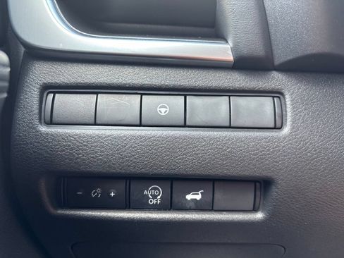 Certified 2023 Nissan Rogue SV w/ SV Premium B Package AWD/4WD image 21