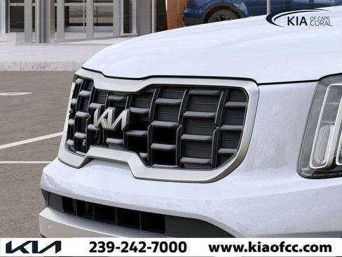 New 2025 Kia Telluride S image 12