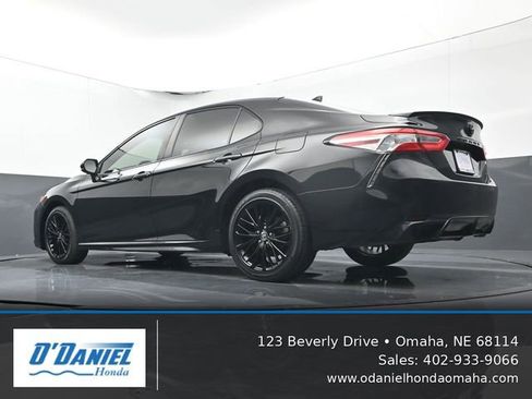 Used 2020 Toyota Camry SE FWD image 22