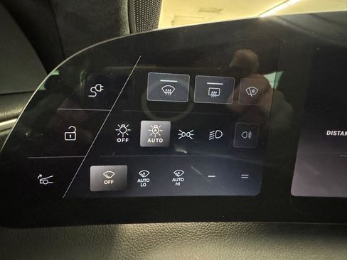 Used 2024 Lucid Air Touring image 19