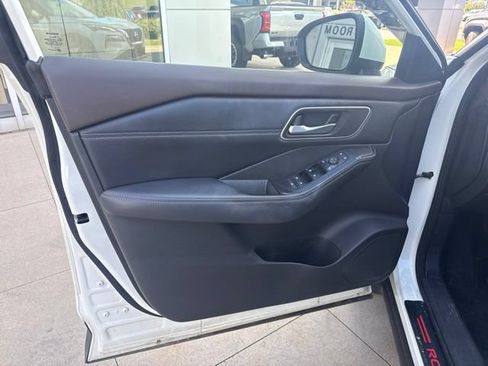 Used 2021 Nissan Rogue SV w/ Premium Package AWD/4WD image 13