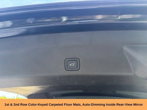 Used 2023 Chevrolet Tahoe LT AWD/4WD image 16