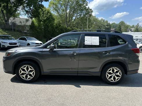Used 2020 Subaru Forester Premium w/ Popular Package #1 AWD/4WD image 2