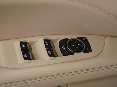 Used 2018 Lincoln MKZ Premiere image 19