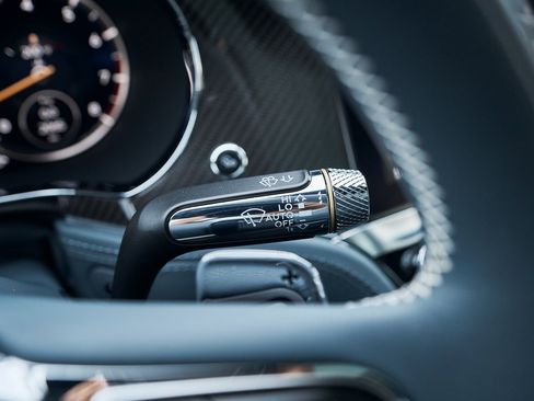 Used 2023 Bentley Continental GT Azure image 53