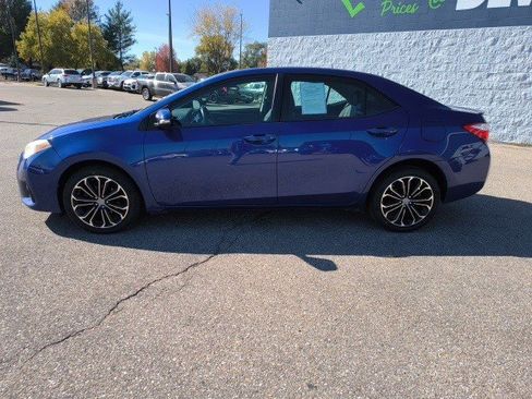 Used 2015 Toyota Corolla S image 2