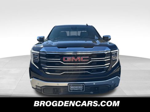 New 2026 GMC Sierra 1500 SLT w/ SLT Premium Plus Package image 8