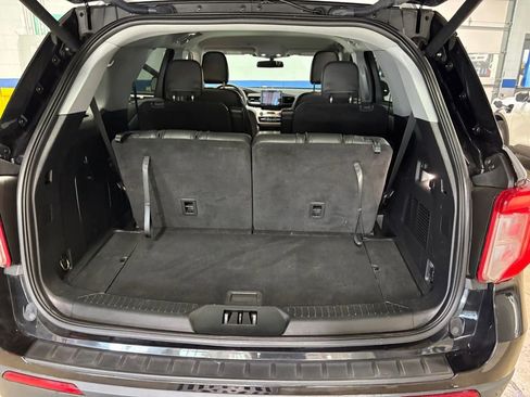 Certified 2023 Ford Explorer XLT w/ Equipment Group 202A AWD/4WD image 23