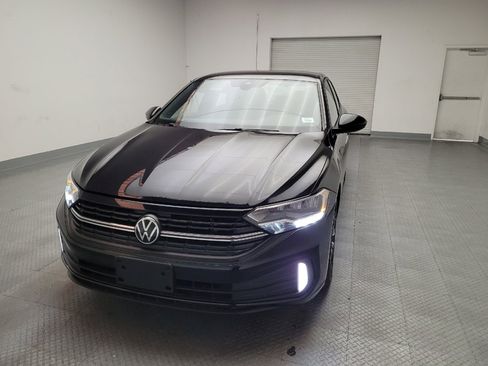 Used 2024 Volkswagen Jetta Sport image 15