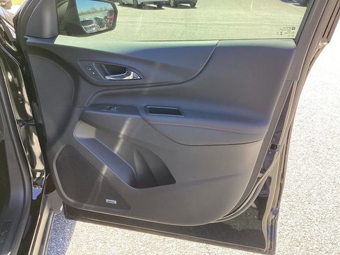 Used 2024 Chevrolet Equinox RS w/ RS Leather Package image 8