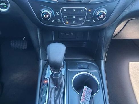 Used 2022 Chevrolet Equinox LT AWD/4WD image 30