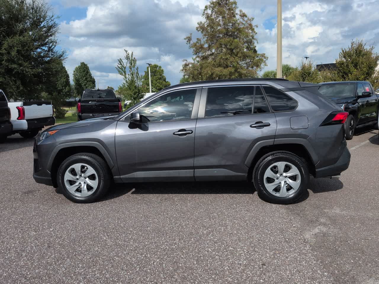 Certified 2021 Toyota RAV4 LE FWD image 3