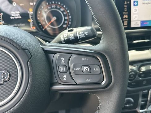 New 2026 Jeep Wrangler Unlimited Rubicon AWD/4WD image 23