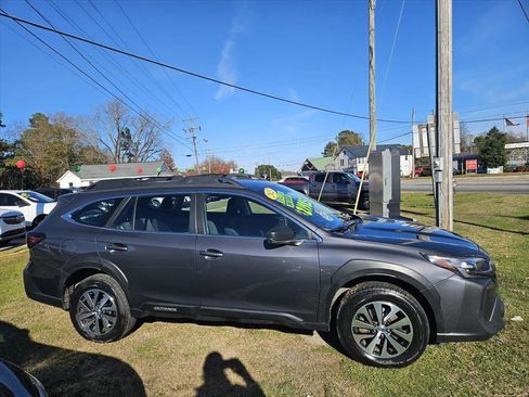 Used 2023 Subaru Outback image 2