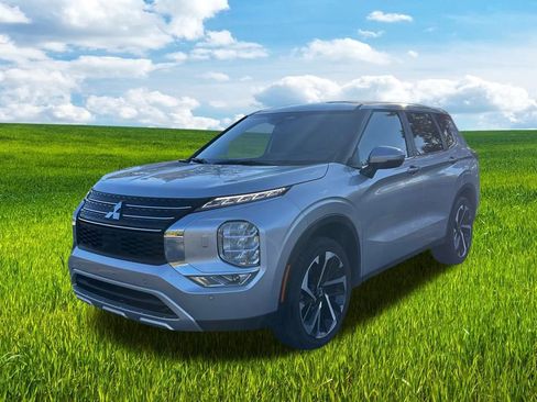 Used 2024 Mitsubishi Outlander AWD image 11