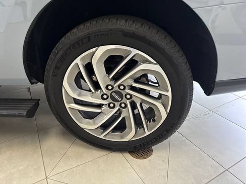 Used 2025 Lincoln Navigator Reserve AWD/4WD image 29