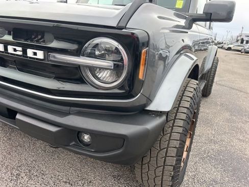 Used 2024 Ford Bronco Outer Banks image 9