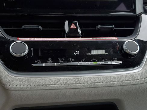 Used 2026 Toyota Corolla Cross L image 25