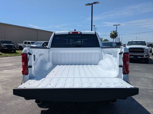 New 2026 RAM 1500 Laramie w/ Laramie Preferred Package AWD/4WD image 13
