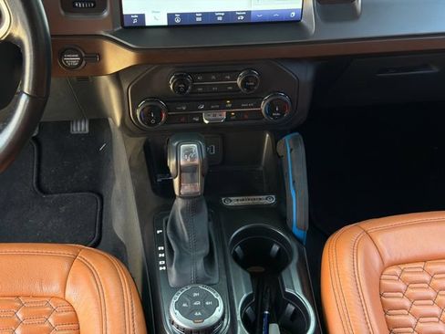 Used 2022 Ford Bronco Outer Banks w/ Sasquatch Package AWD/4WD image 13