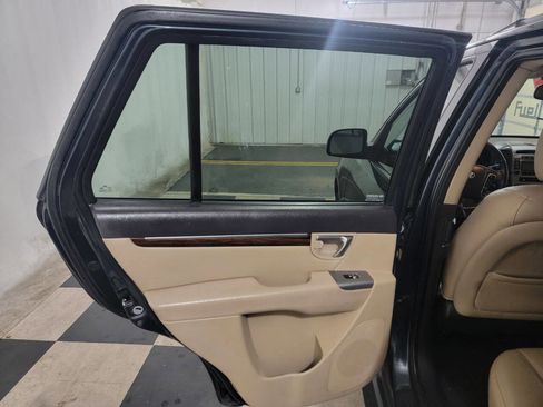 Used 2010 Hyundai Santa Fe Limited image 14