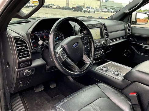 Used 2018 Ford Expedition Max Limited w/ Equipment Group 301A AWD/4WD image 10