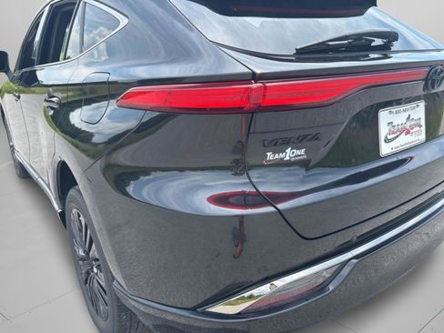 Used 2023 Toyota Venza Nightshade AWD/4WD image 37