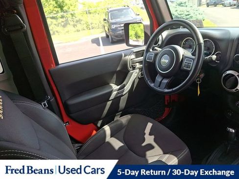 Used 2013 Jeep Wrangler Sahara AWD/4WD image 17
