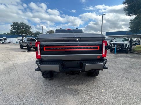 New 2026 Ford F250 Lariat w/ Black Appearance Package image 5