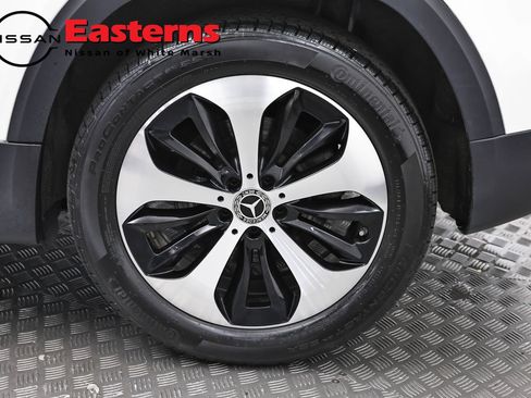 Used 2025 Mercedes-Benz GLB 250 w/ Exclusive Package image 35
