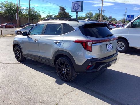 Used 2024 Kia Seltos X-Line AWD/4WD image 14