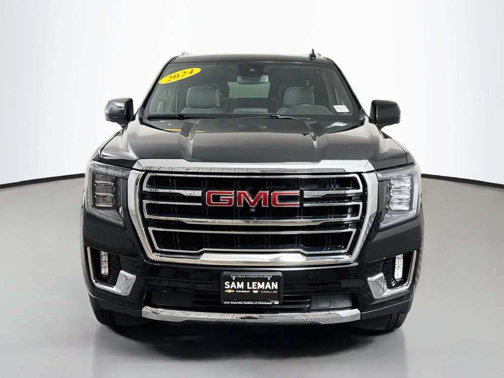 Used 2024 GMC Yukon XL SLT w/ SLT Luxury Package AWD/4WD image 2