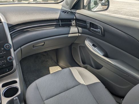 Used 2015 Chevrolet Malibu LS w/ Protection Package image 15