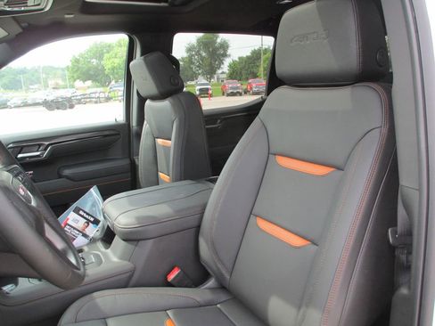 New 2026 GMC Sierra 1500 AT4 w/ AT4 Premium Package AWD/4WD image 14