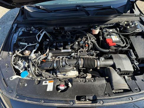 Used 2018 Honda Accord EX-L image 11