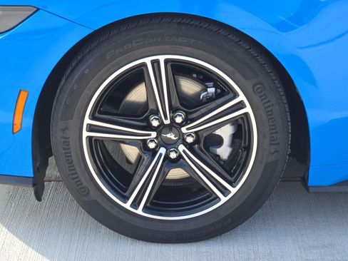 Used 2025 Ford Mustang Premium RWD image 11