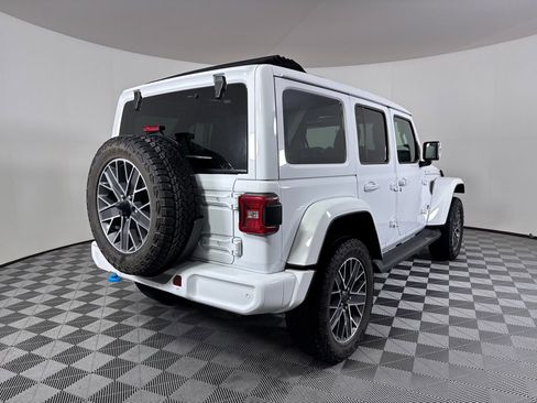 Used 2024 Jeep Wrangler High Altitude AWD/4WD image 21
