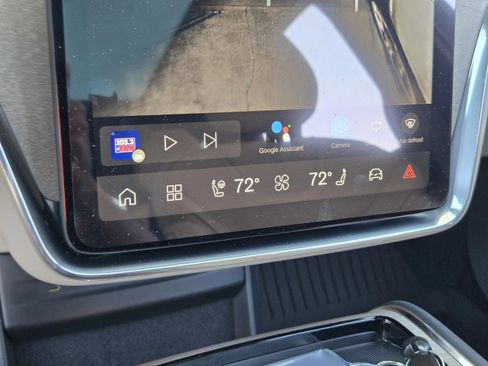 New 2025 Volvo EX90 Plus w/ Protection Package Premier image 17