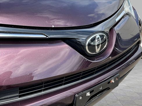 Used 2018 Toyota RAV4 LE w/ All Weather Liner Package AWD/4WD image 30