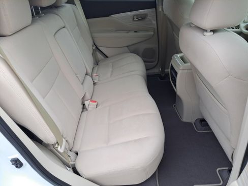 Used 2017 Nissan Murano SV image 17