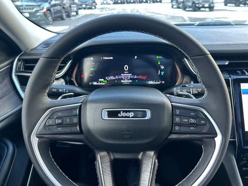 Used 2023 Jeep Grand Cherokee 4WD 4xe w/ MOPAR Finishing Package image 24