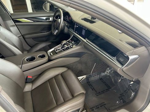 Used 2018 Porsche Panamera 4 AWD/4WD image 25