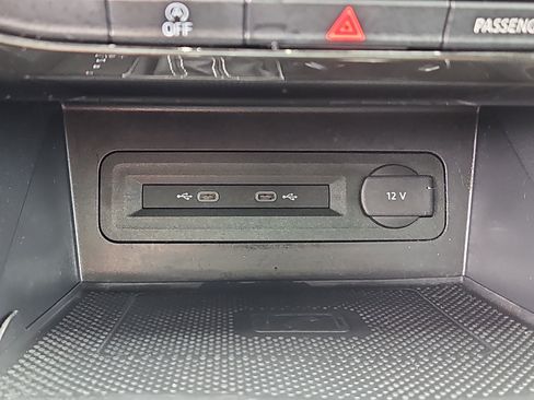 Certified 2022 Volkswagen Atlas SEL Premium image 13