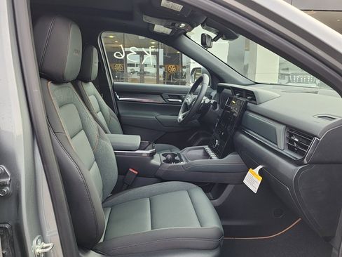 New 2026 GMC Terrain AT4 w/ Convenience Package III image 40