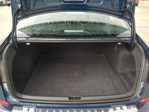 Used 2022 Volkswagen Passat 2.0T SE image 29