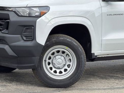 New 2026 Chevrolet Colorado W/T image 8