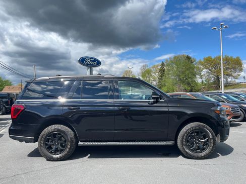 Used 2024 Ford Expedition Timberline AWD/4WD image 4