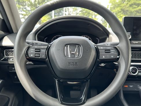 Used 2025 Honda Civic LX image 6