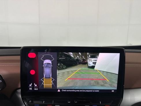 Used 2021 Volkswagen ID.4 Pro S w/ Gradient Package image 21